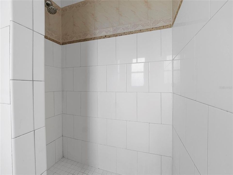 На продажу: $425,000 (3 спален, 3 ванн, 1168 Квадратных фут)