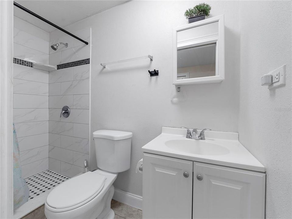 На продажу: $425,000 (3 спален, 3 ванн, 1168 Квадратных фут)