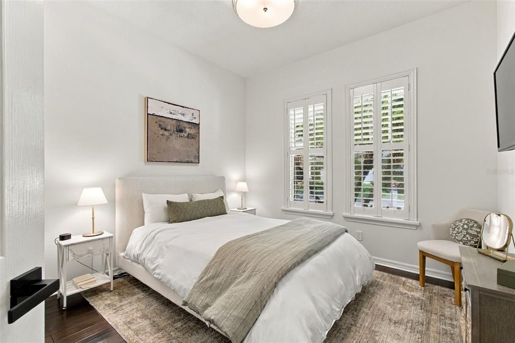 For Sale: $1,175,000 (5 beds, 3 baths, 2881 Square Feet)