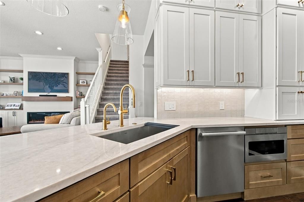 For Sale: $1,175,000 (5 beds, 3 baths, 2881 Square Feet)