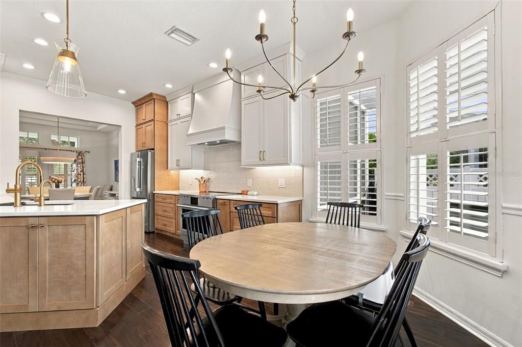 For Sale: $1,175,000 (5 beds, 3 baths, 2881 Square Feet)