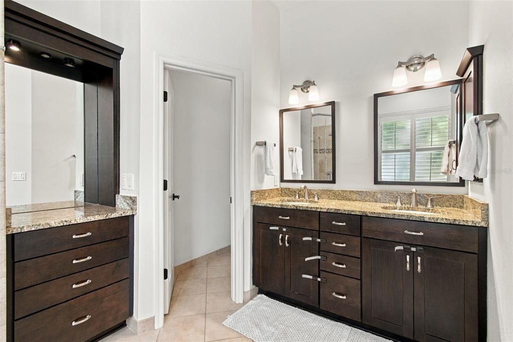 For Sale: $1,175,000 (5 beds, 3 baths, 2881 Square Feet)