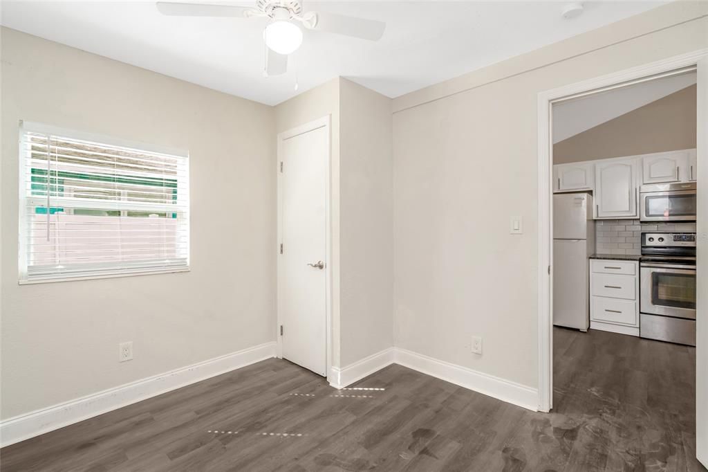 For Sale: $330,000 (3 beds, 2 baths, 976 Square Feet)