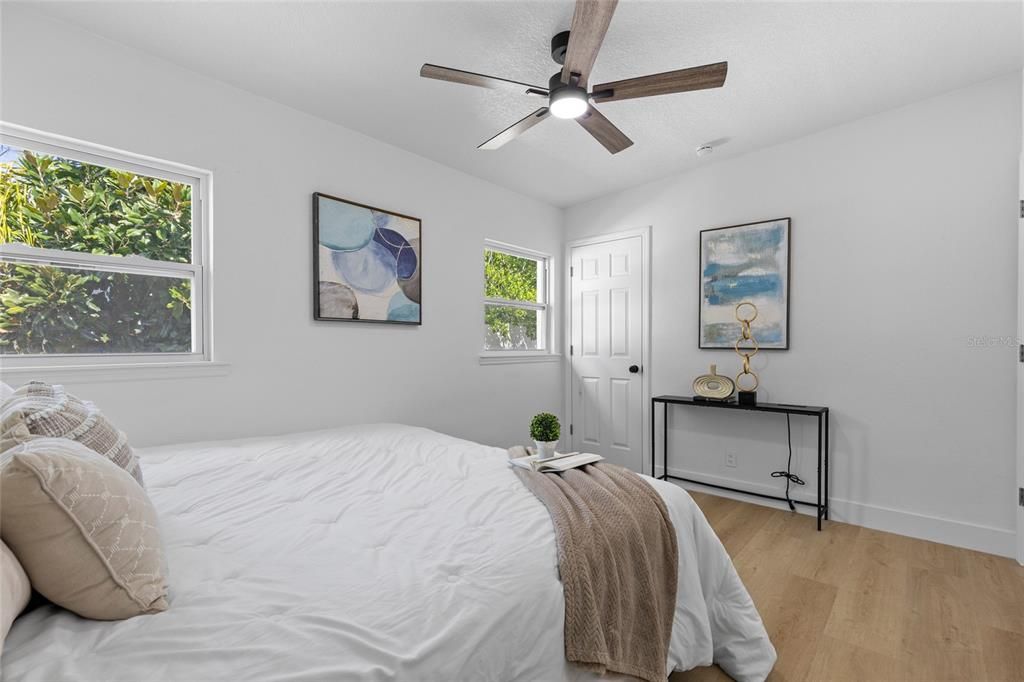 For Sale: $380,000 (3 beds, 2 baths, 1201 Square Feet)