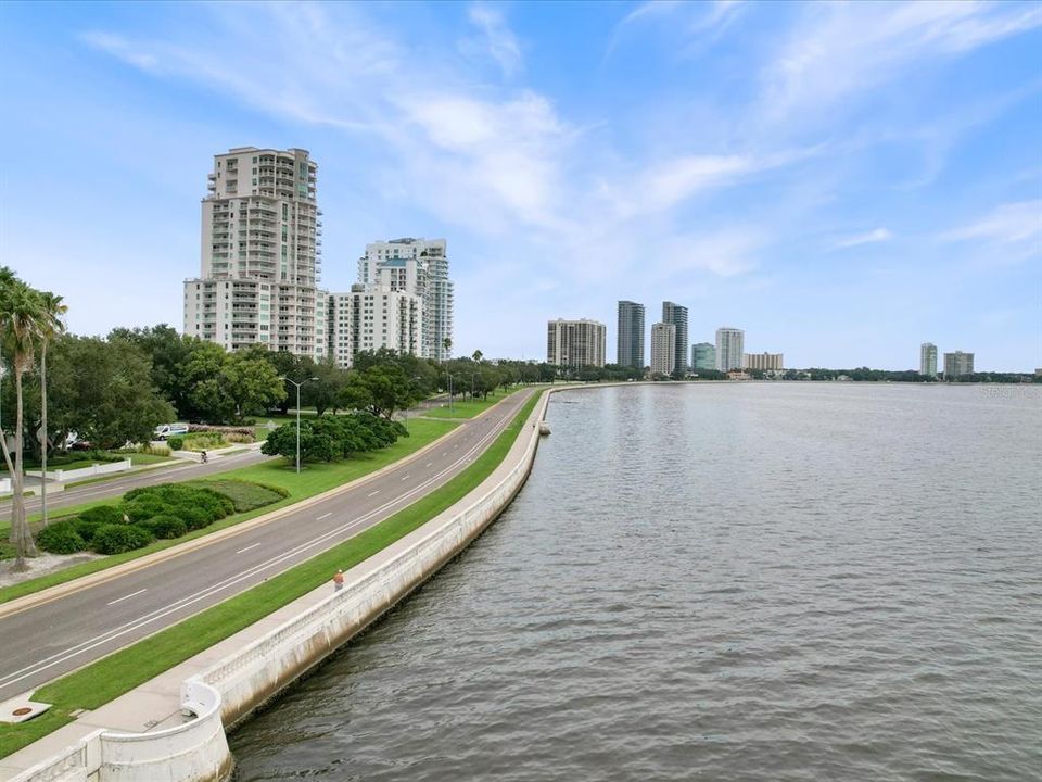 For Sale: $434,900 (2 beds, 2 baths, 1296 Square Feet)