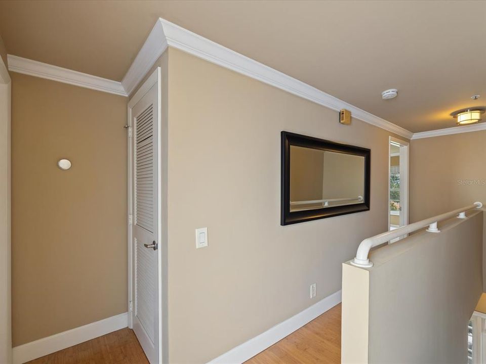 For Sale: $434,900 (2 beds, 2 baths, 1296 Square Feet)