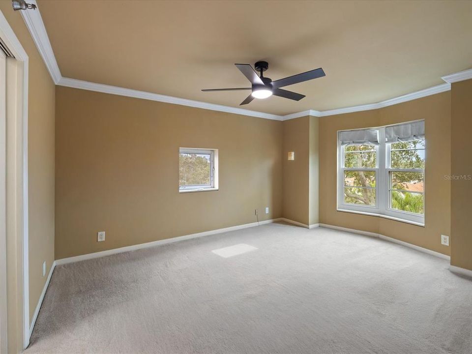 For Sale: $434,900 (2 beds, 2 baths, 1296 Square Feet)