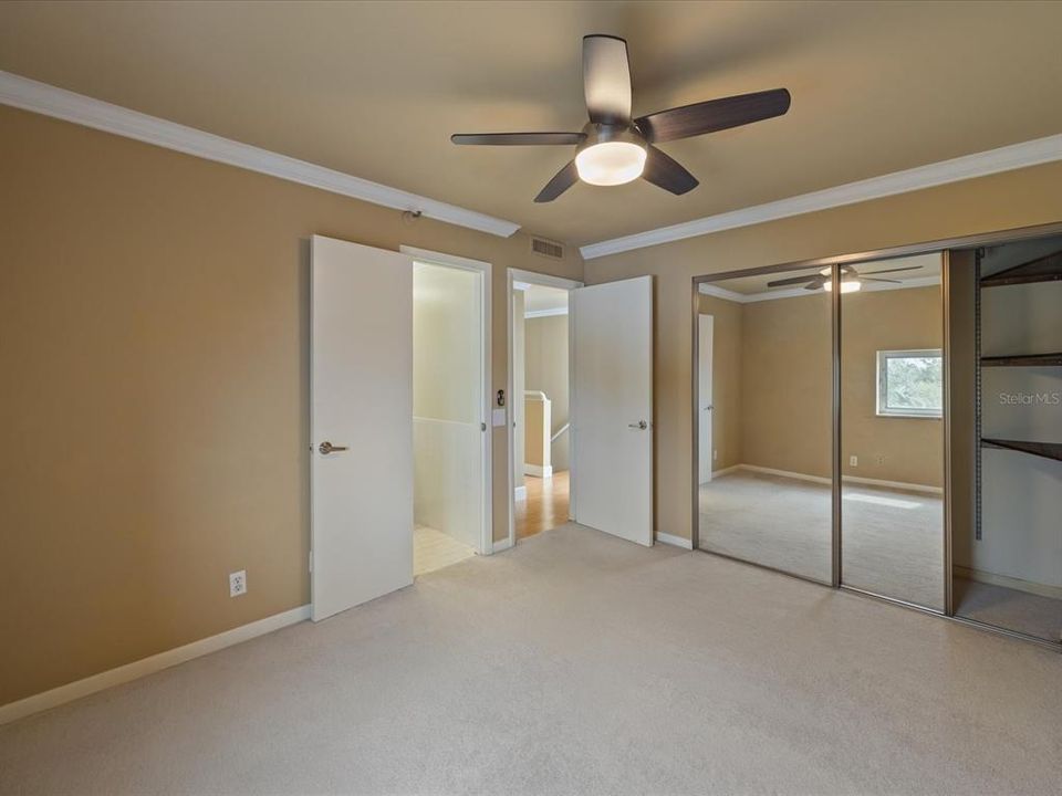 For Sale: $434,900 (2 beds, 2 baths, 1296 Square Feet)