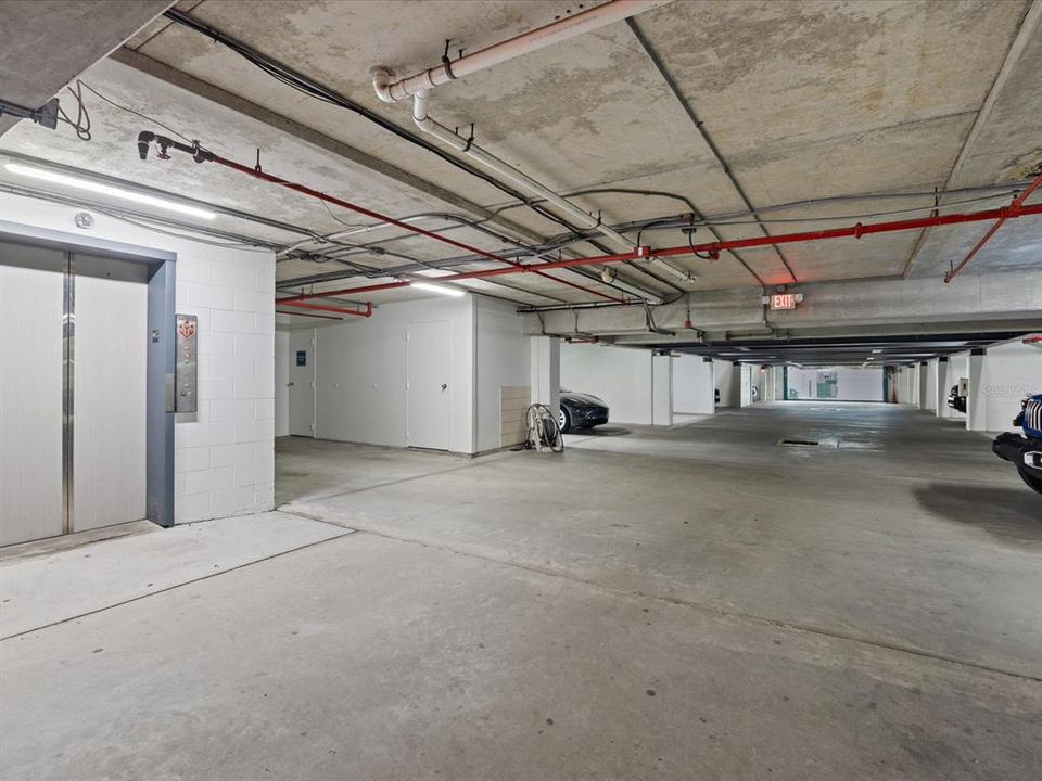 For Sale: $434,900 (2 beds, 2 baths, 1296 Square Feet)