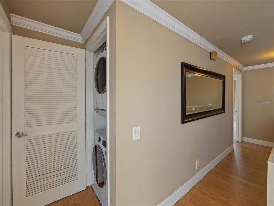 For Sale: $434,900 (2 beds, 2 baths, 1296 Square Feet)