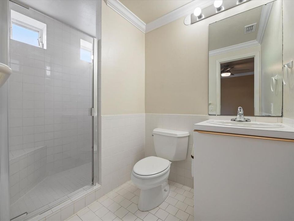 For Sale: $434,900 (2 beds, 2 baths, 1296 Square Feet)