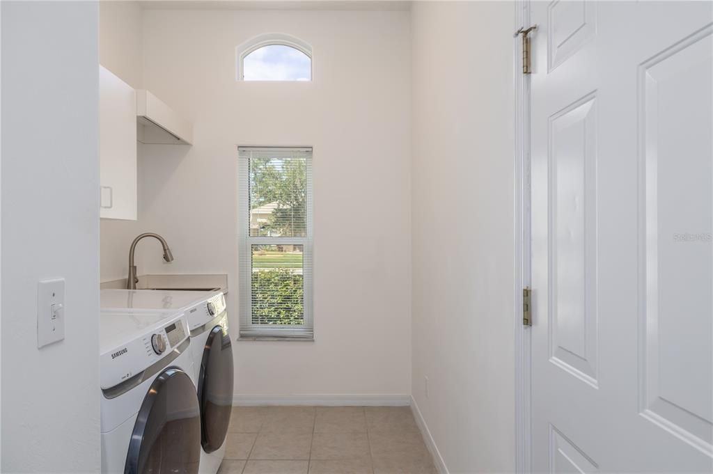 For Sale: $525,000 (3 beds, 2 baths, 2218 Square Feet)