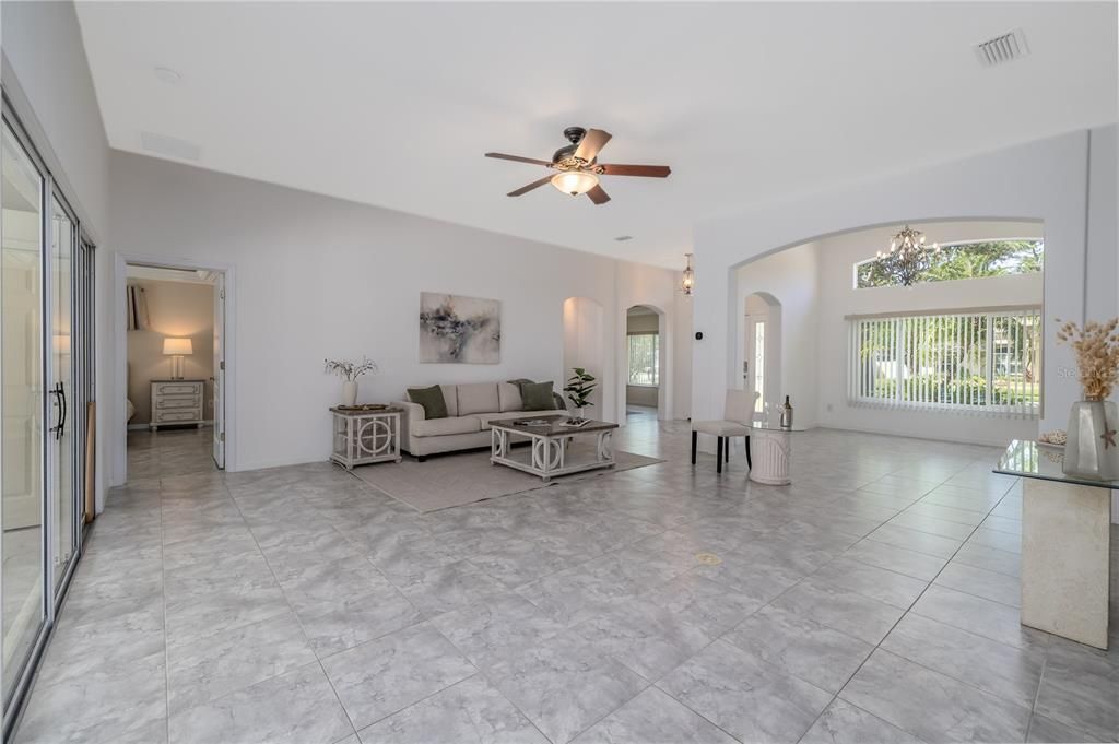 For Sale: $525,000 (3 beds, 2 baths, 2218 Square Feet)