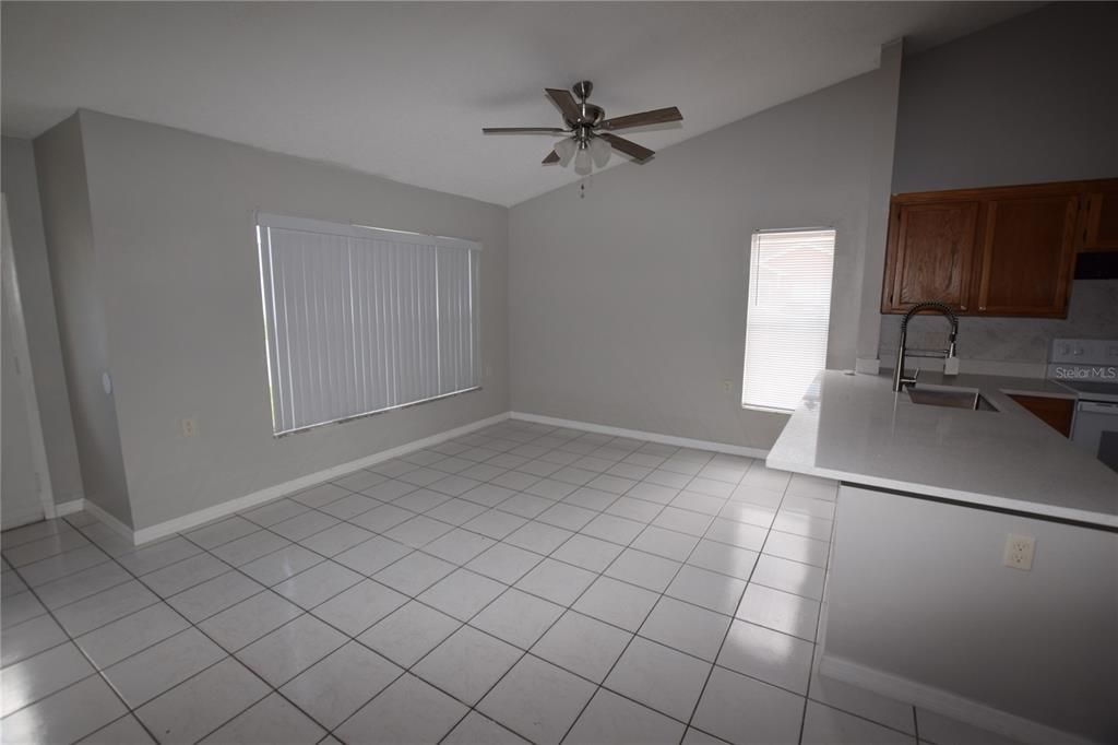 For Rent: $1,975 (3 beds, 2 baths, 1050 Square Feet)