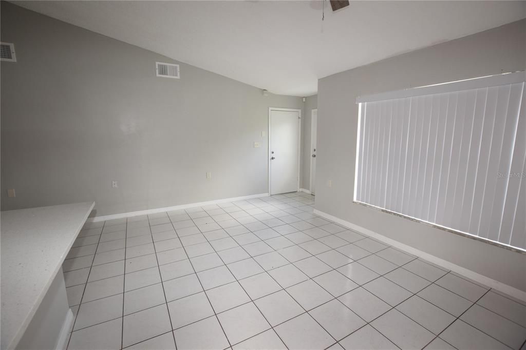 For Rent: $1,975 (3 beds, 2 baths, 1050 Square Feet)