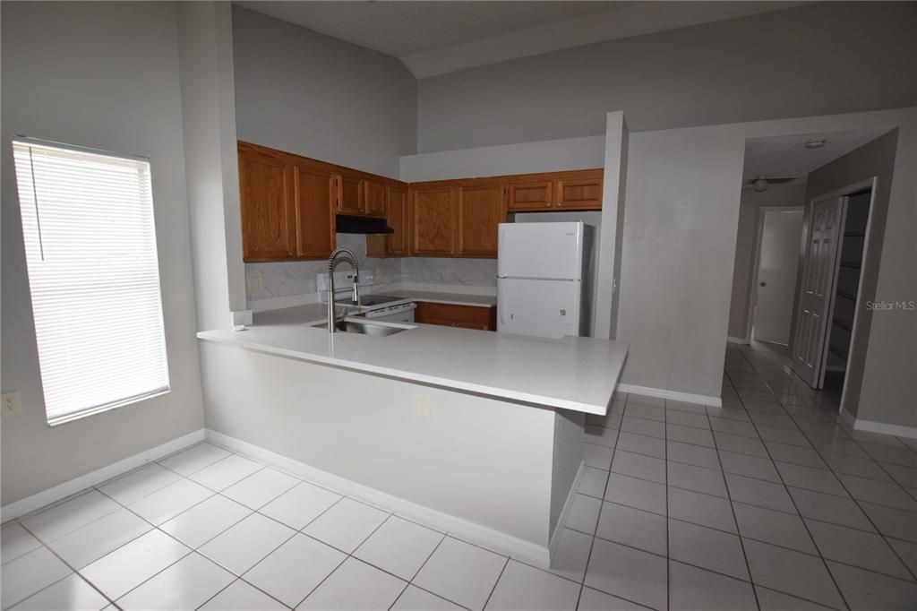 For Rent: $1,975 (3 beds, 2 baths, 1050 Square Feet)