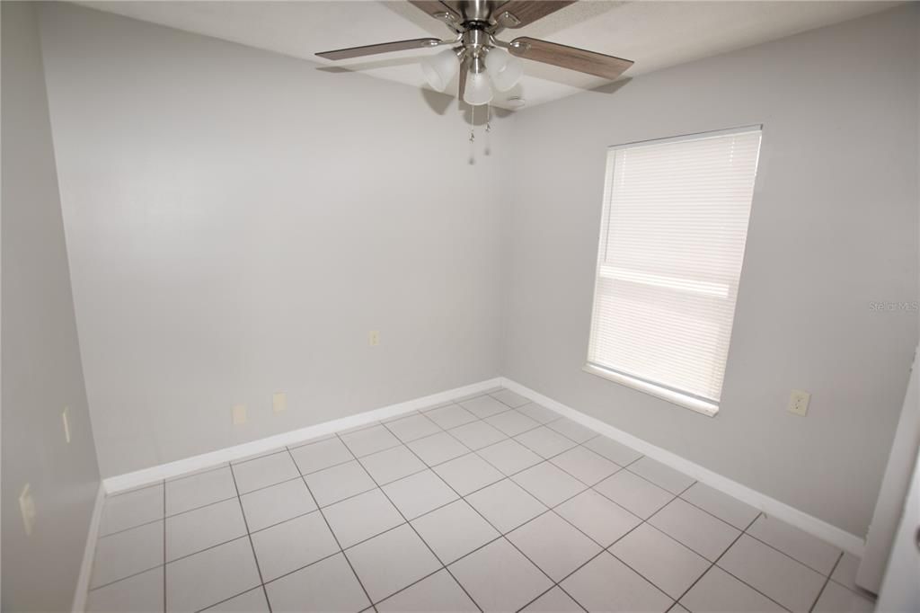 For Rent: $1,975 (3 beds, 2 baths, 1050 Square Feet)
