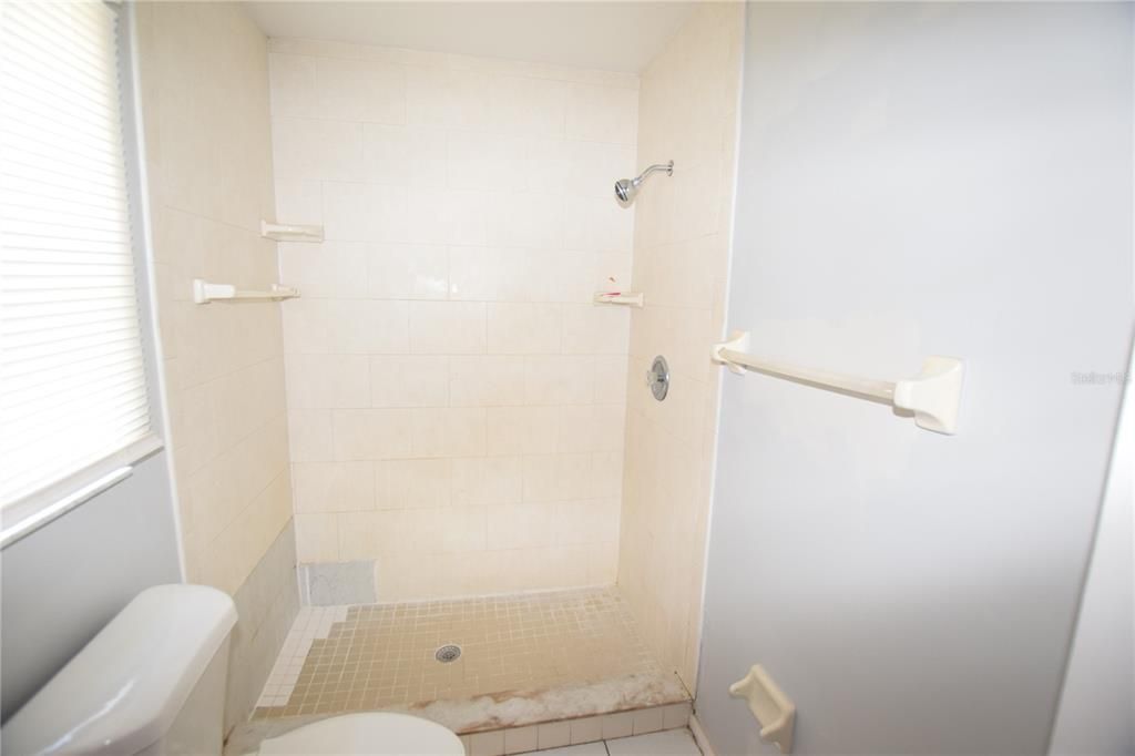 For Rent: $1,975 (3 beds, 2 baths, 1050 Square Feet)