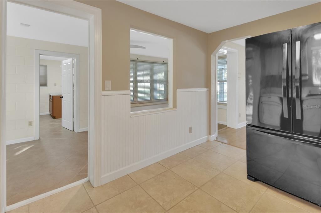 For Sale: $249,900 (2 beds, 1 baths, 908 Square Feet)