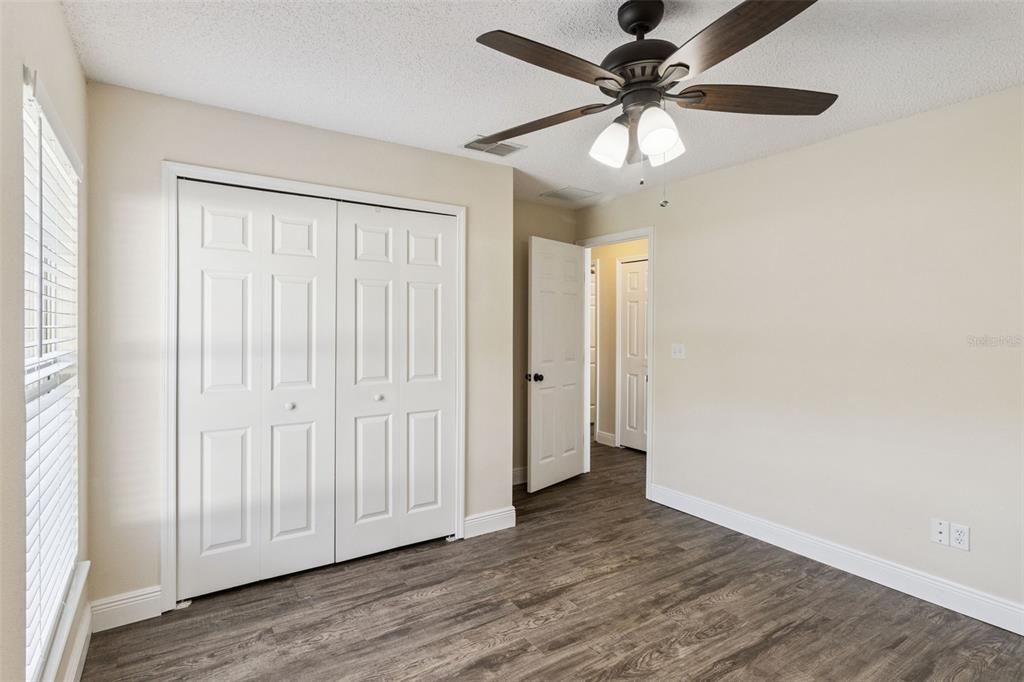 For Sale: $300,000 (3 beds, 2 baths, 1799 Square Feet)