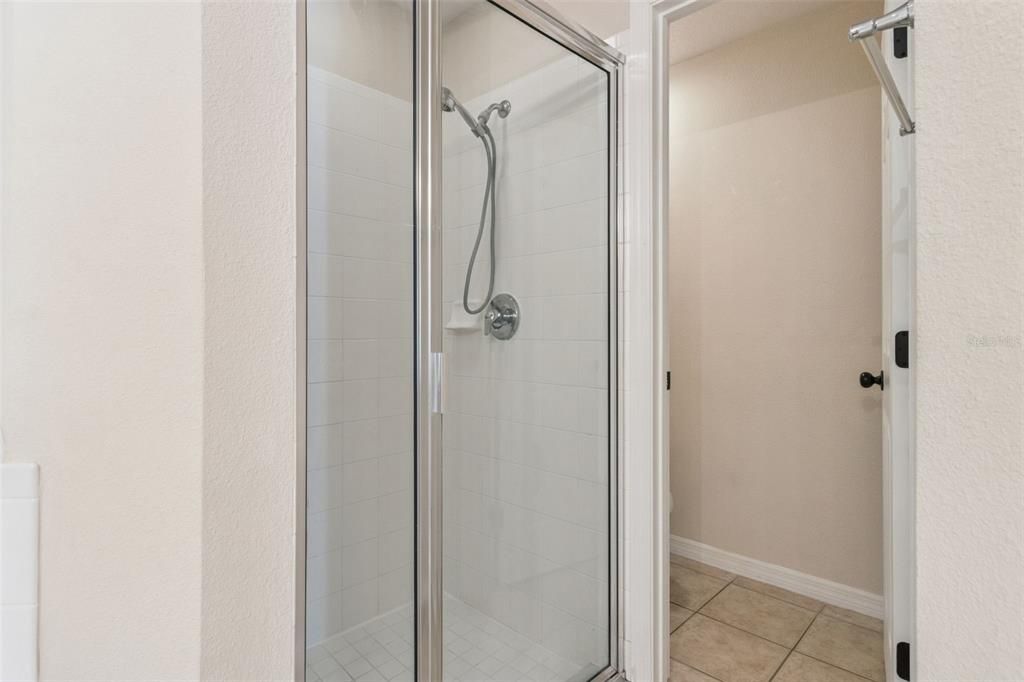 For Sale: $300,000 (3 beds, 2 baths, 1799 Square Feet)