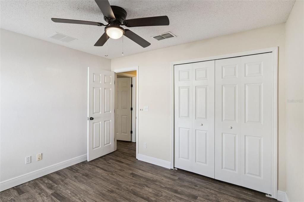 For Sale: $300,000 (3 beds, 2 baths, 1799 Square Feet)