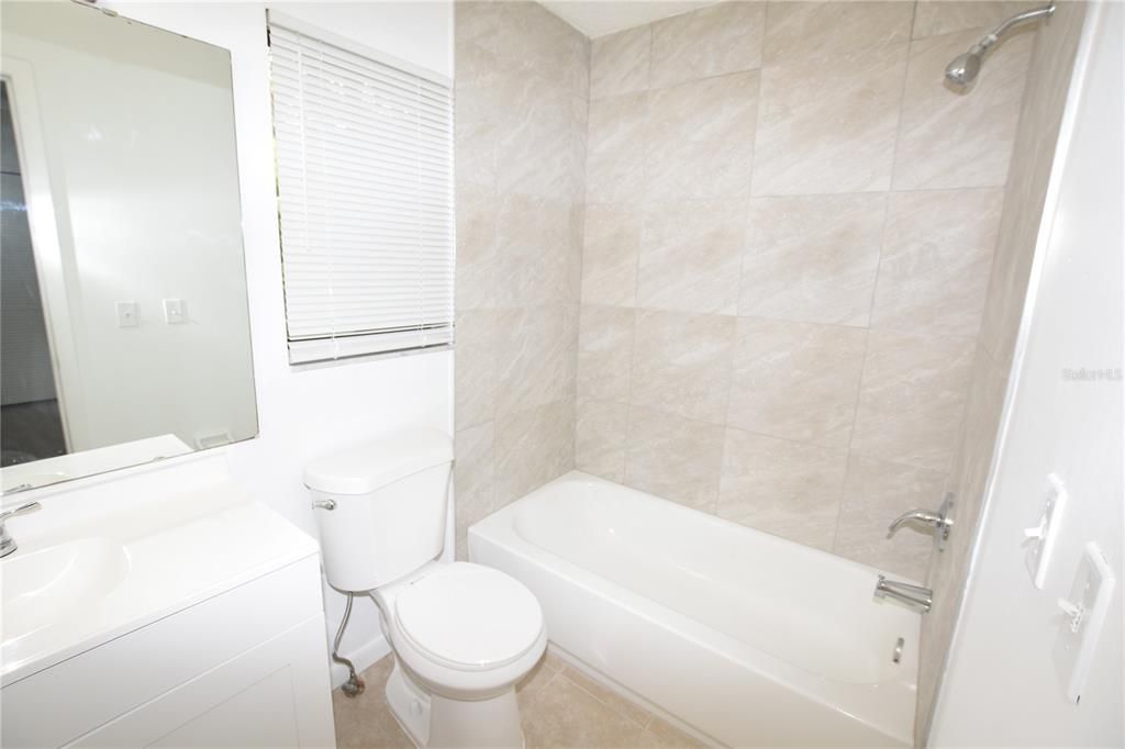 В аренду: $1,595 (2 спален, 2 ванн, 1322 Квадратных фут)