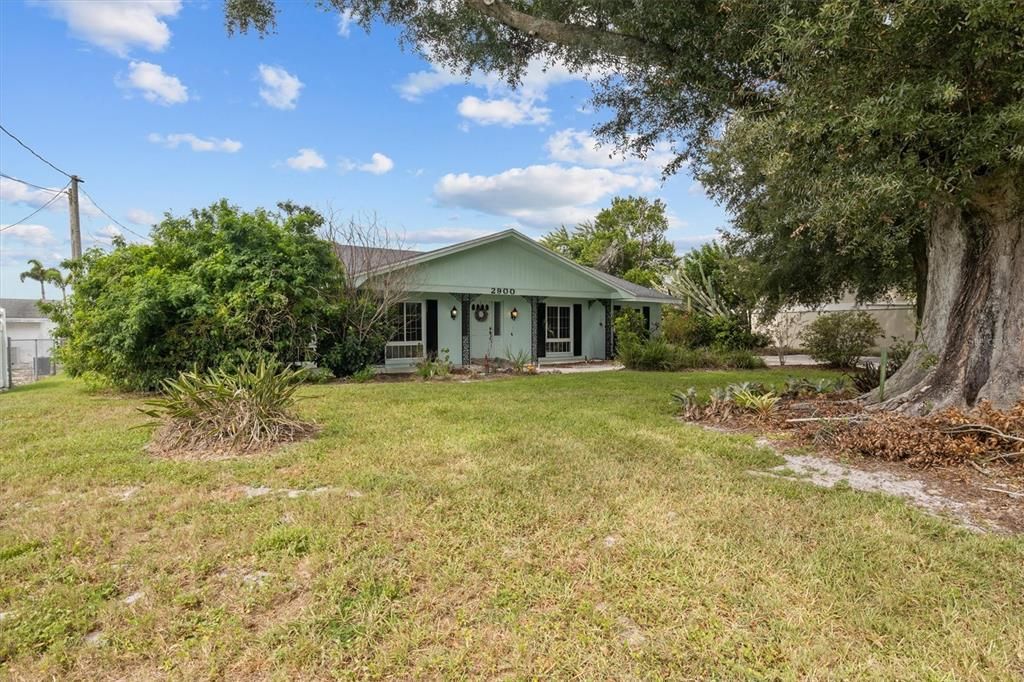 For Sale: $425,000 (4 beds, 2 baths, 2280 Square Feet)