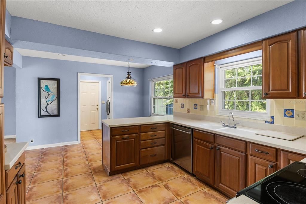 For Sale: $425,000 (4 beds, 2 baths, 2280 Square Feet)