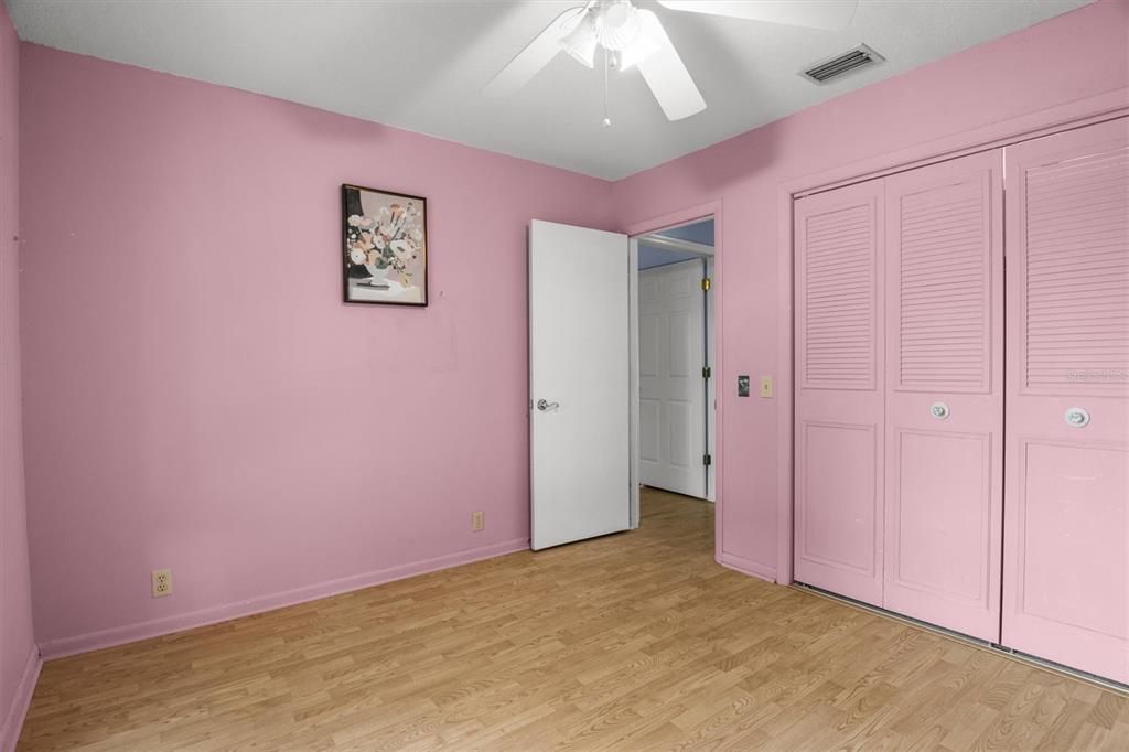 For Sale: $425,000 (4 beds, 2 baths, 2280 Square Feet)