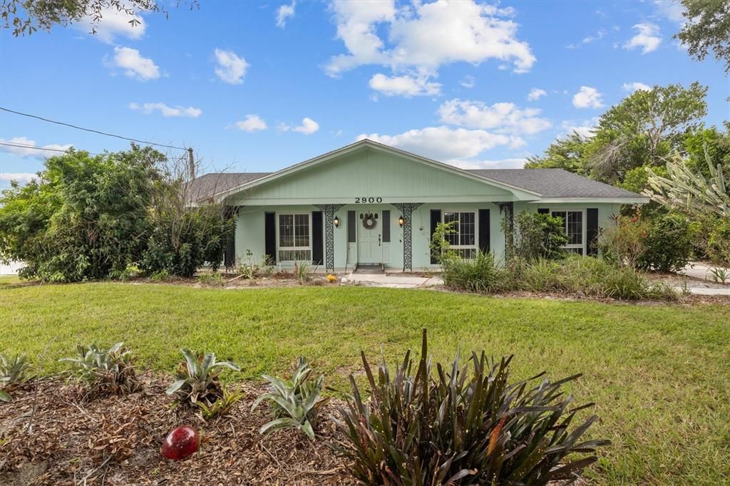 For Sale: $425,000 (4 beds, 2 baths, 2280 Square Feet)