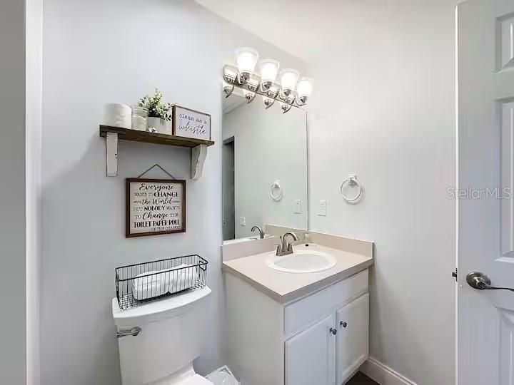 For Rent: $3,100 (3 beds, 2 baths, 1291 Square Feet)