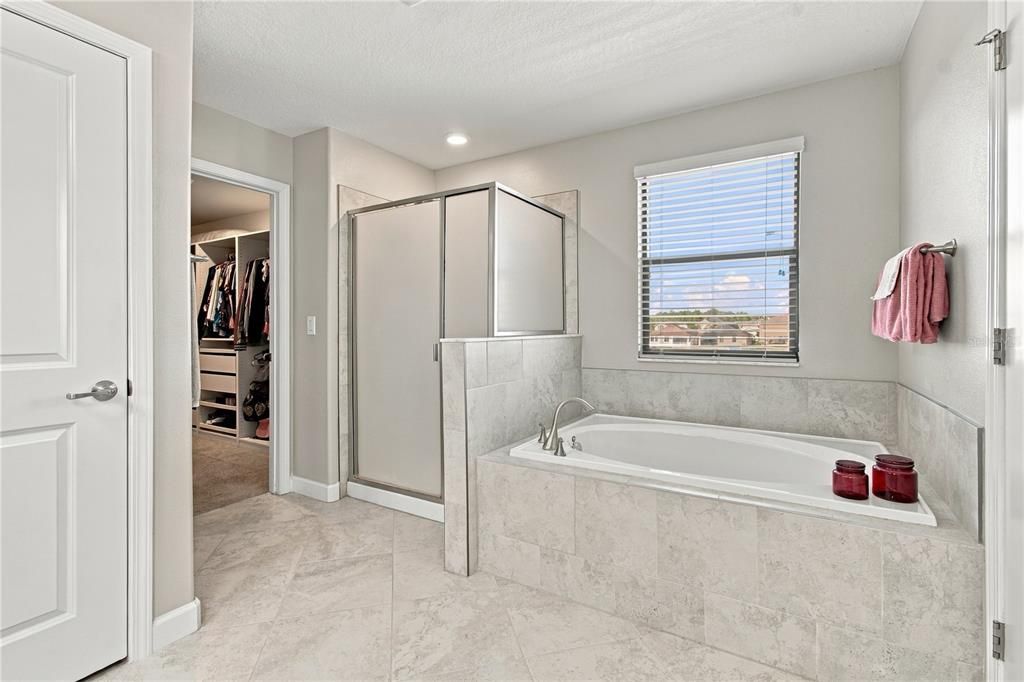 En Venta: $514,900 (4 camas, 2 baños, 2947 Pies cuadrados)