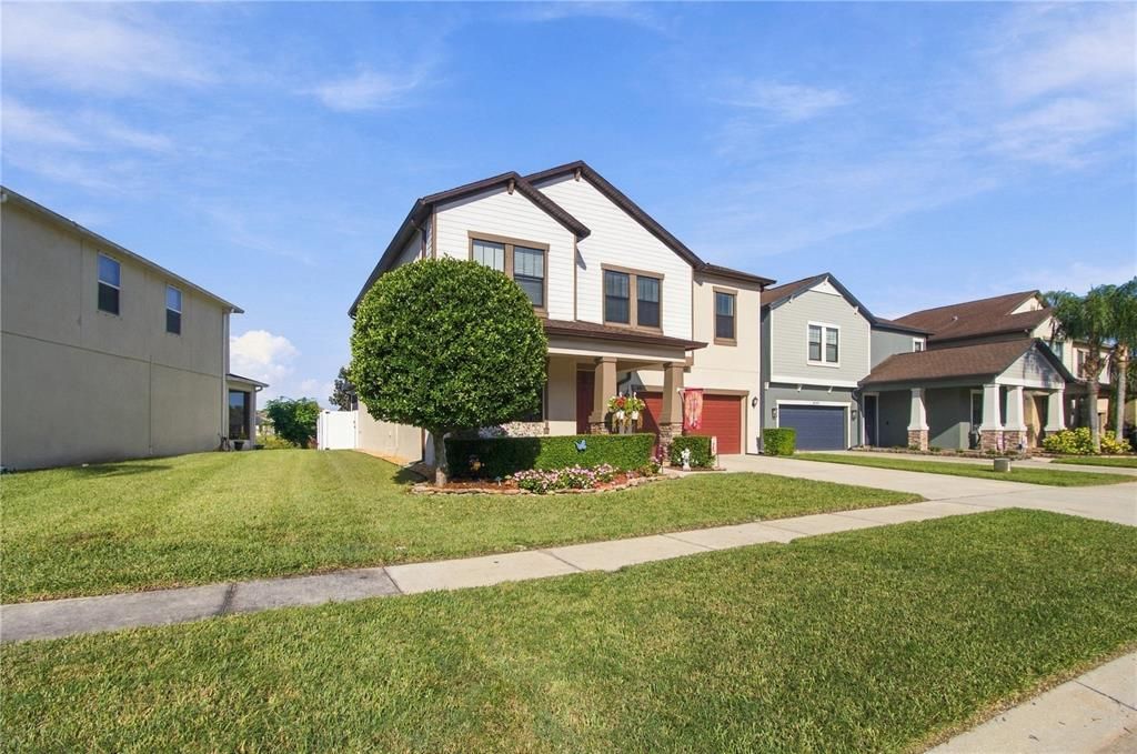 En Venta: $514,900 (4 camas, 2 baños, 2947 Pies cuadrados)