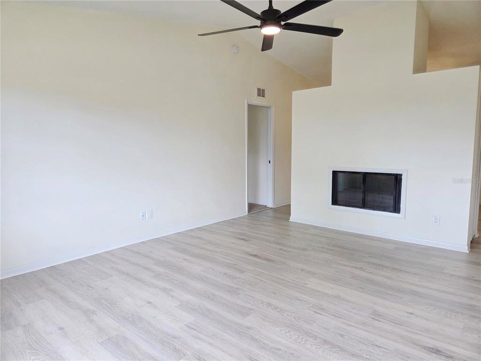 En Venta: $234,900 (2 camas, 2 baños, 1340 Pies cuadrados)