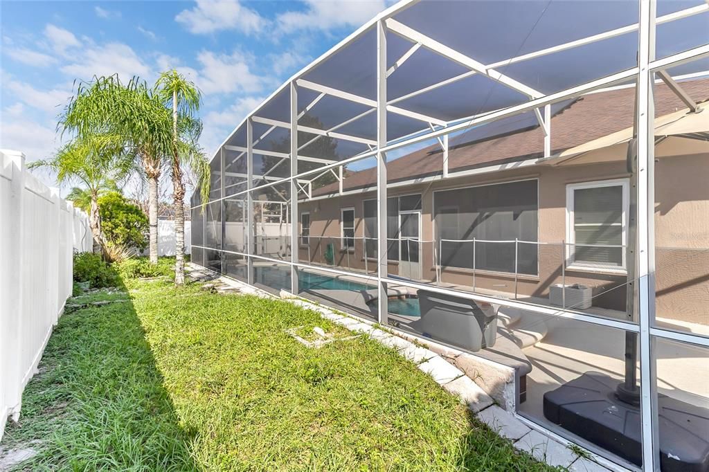 Active With Contract: $375,000 (4 beds, 3 baths, 2384 Square Feet)