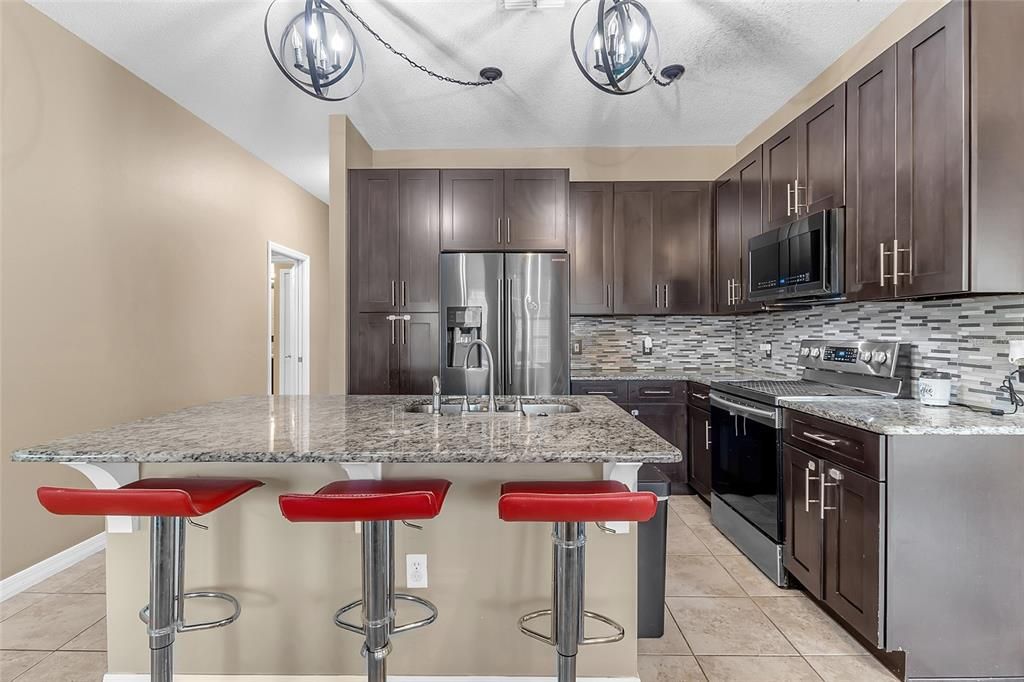 Active With Contract: $375,000 (4 beds, 3 baths, 2384 Square Feet)