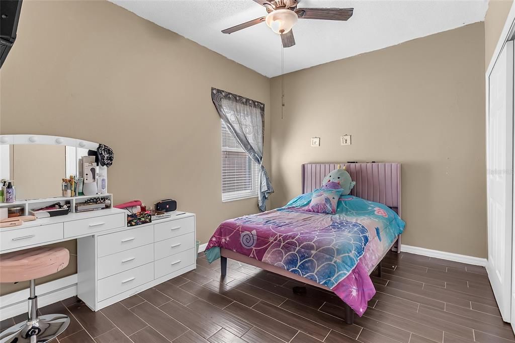 Active With Contract: $375,000 (4 beds, 3 baths, 2384 Square Feet)
