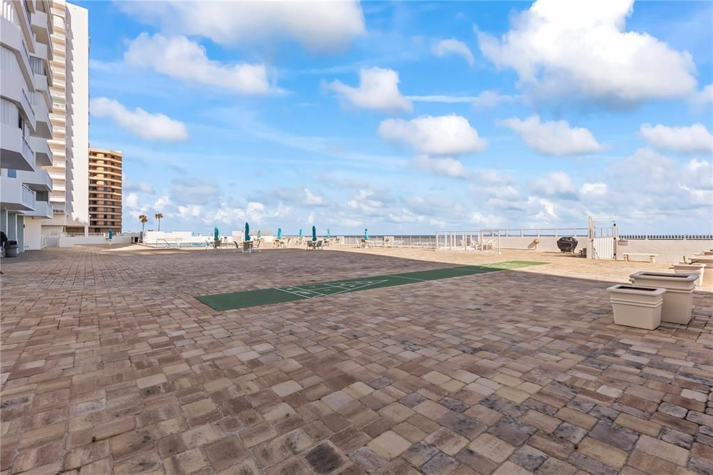 For Sale: $299,000 (2 beds, 2 baths, 1150 Square Feet)