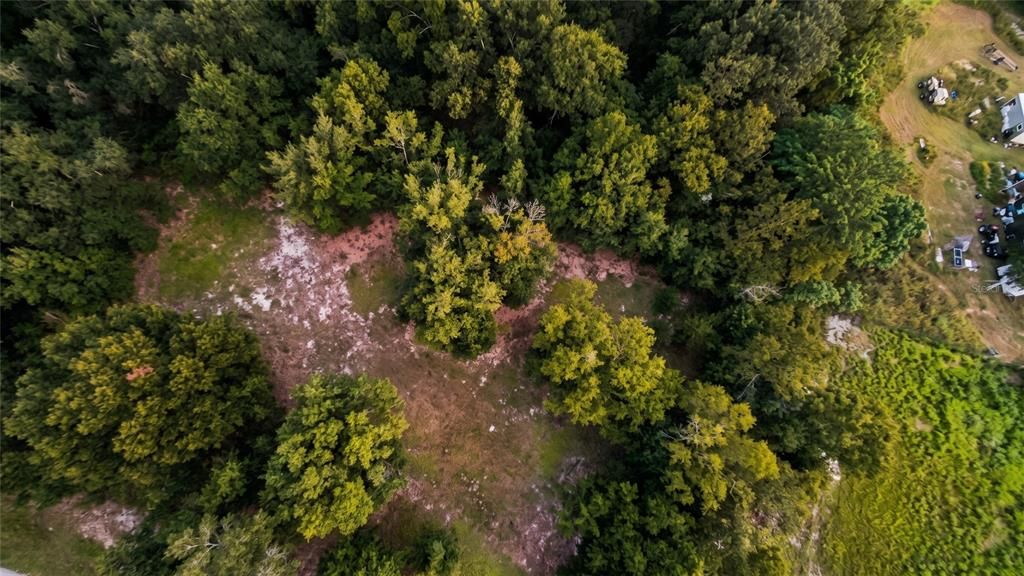 待售: $750,000 (4.58 acres)