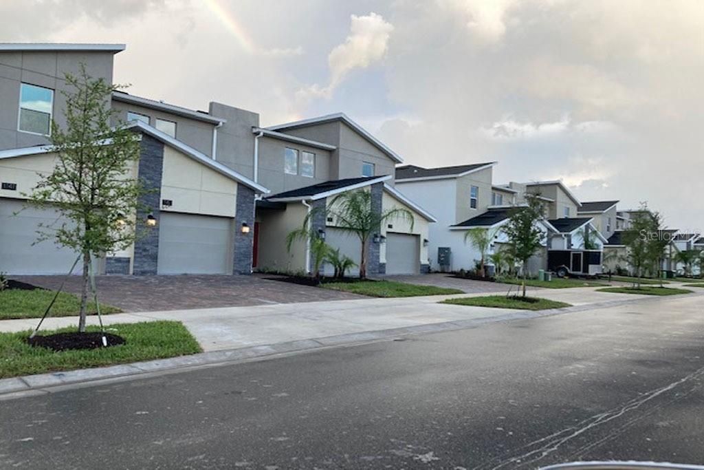 For Sale: $340,000 (3 beds, 2 baths, 1787 Square Feet)