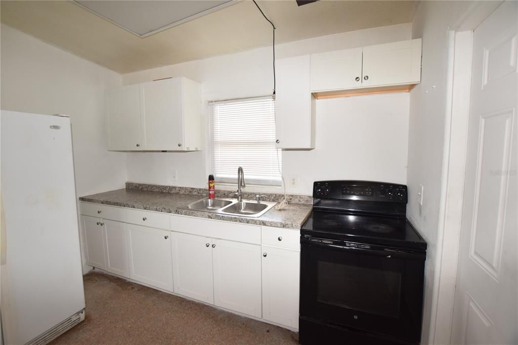 For Rent: $1,200 (2 beds, 1 baths, 672 Square Feet)