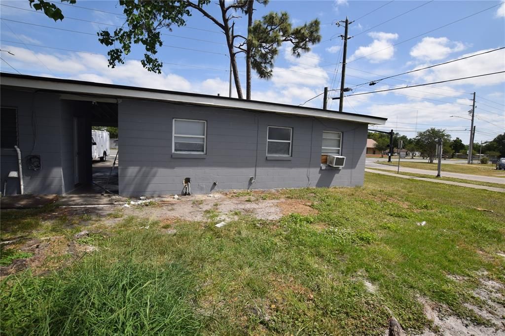For Rent: $1,200 (2 beds, 1 baths, 672 Square Feet)