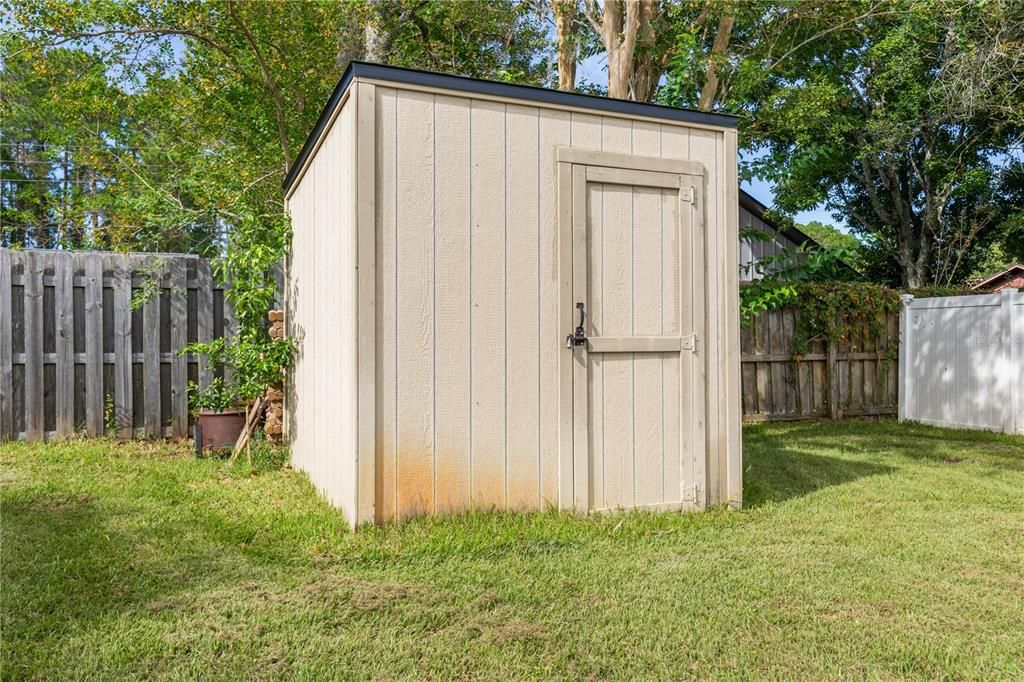 For Sale: $285,000 (3 beds, 2 baths, 1336 Square Feet)