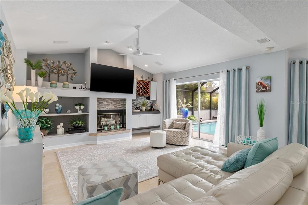 For Sale: $469,000 (3 beds, 2 baths, 2243 Square Feet)
