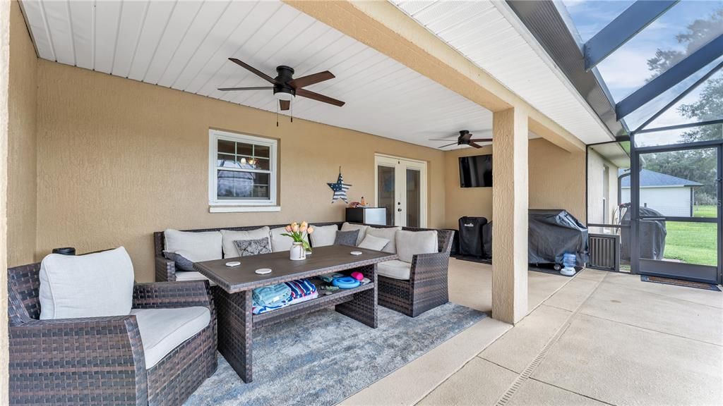 For Sale: $699,000 (4 beds, 2 baths, 2271 Square Feet)