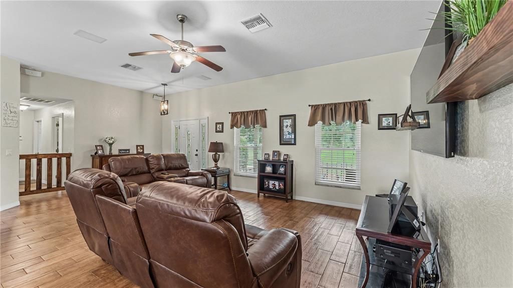 For Sale: $699,000 (4 beds, 2 baths, 2271 Square Feet)