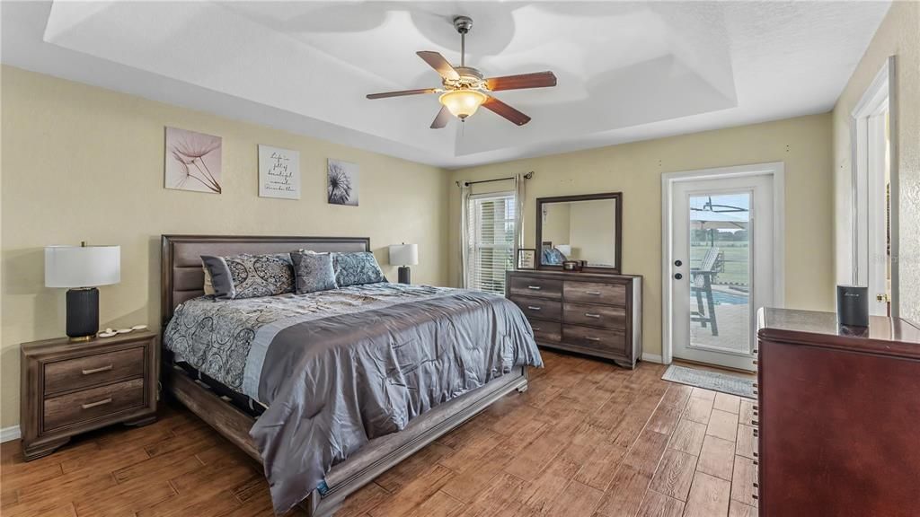 For Sale: $699,000 (4 beds, 2 baths, 2271 Square Feet)