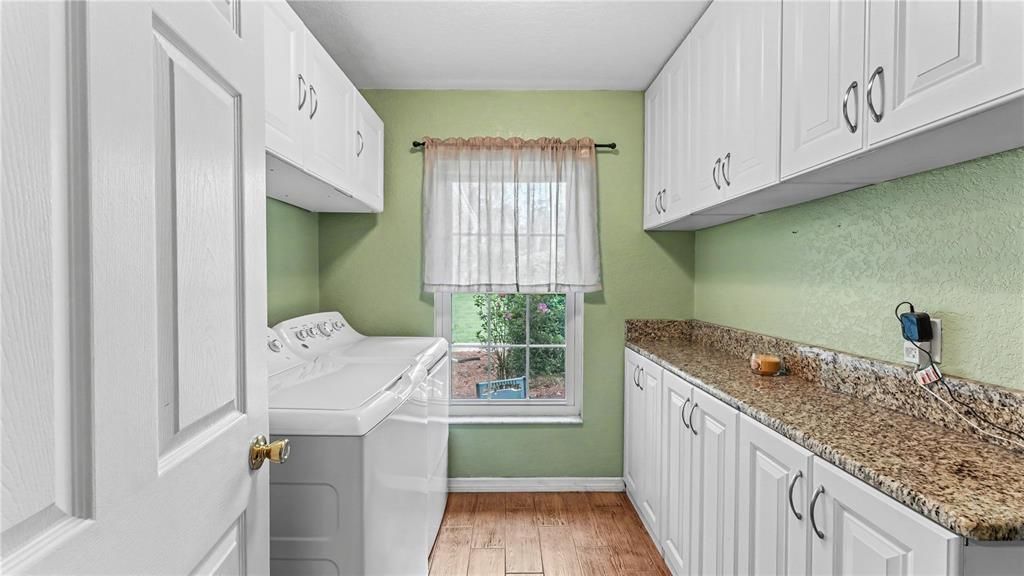 For Sale: $699,000 (4 beds, 2 baths, 2271 Square Feet)