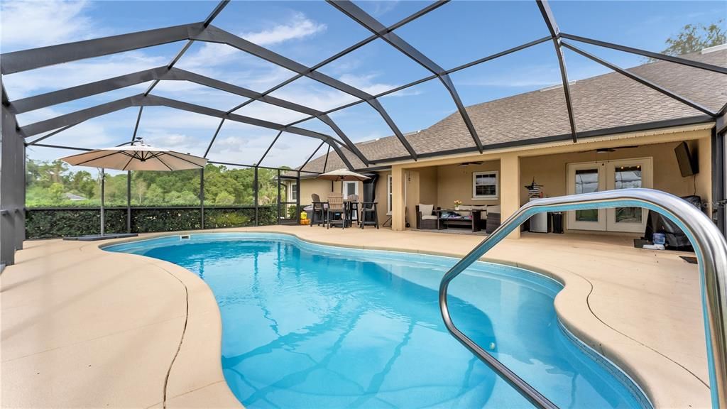 For Sale: $699,000 (4 beds, 2 baths, 2271 Square Feet)